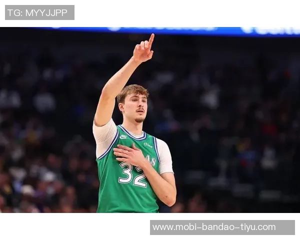 独行侠正式签约2021年46号秀班顿期待其场均8分2助攻2篮板的表现